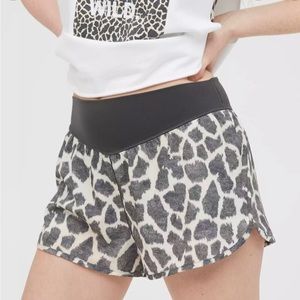 NWT Aerie Offline Running shorts, color sands, gray Animal Print, size M